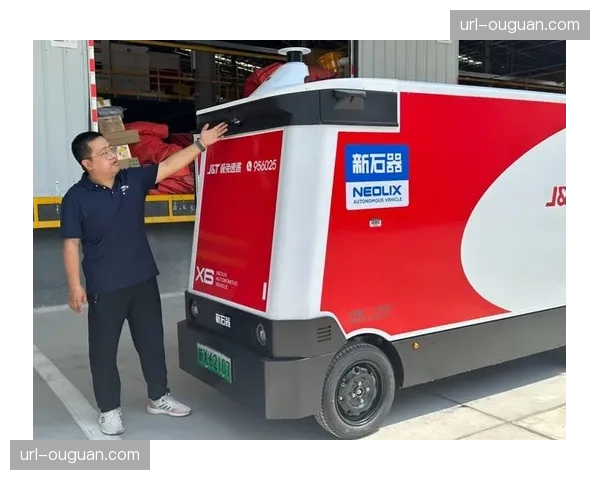 中超联盟召开战术研讨会，与会教练普遍呼吁统一高位压迫区域犯规的判罚尺度